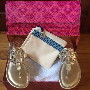 🎉HP🎉 NIB TORY BURCH GOLD MILLER EMBELLISH SANDAL